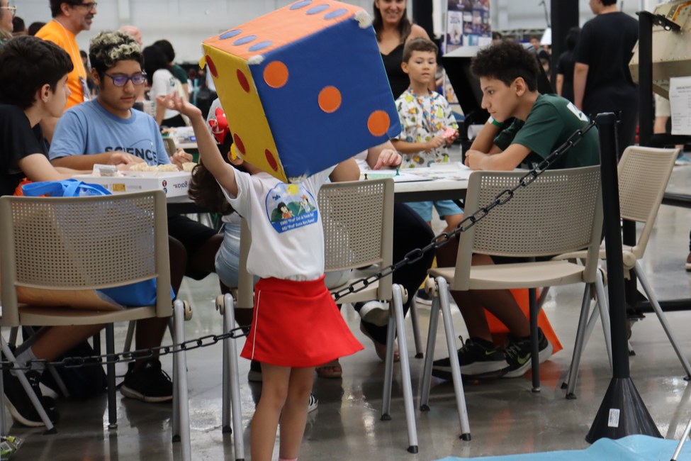 Cemaden no Science Days: Participação ativa de uma possível futura cientista (Foto Cemaden Educação)