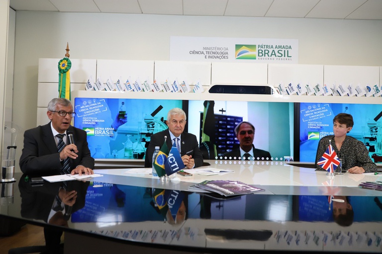 Brasil-e-Reino-Unido-palestra-OM.jpg