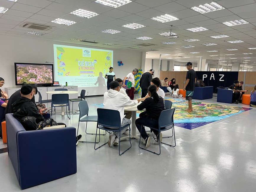 Atividades da SNCT 2023 no Salão da sede do Cemaden