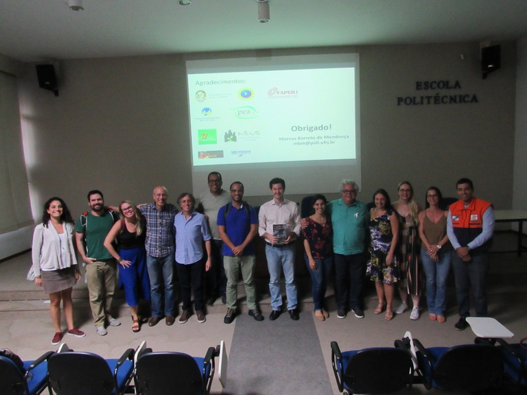 Mesa-Redonda-foto-Samir-Batista-Fernandes.jpg