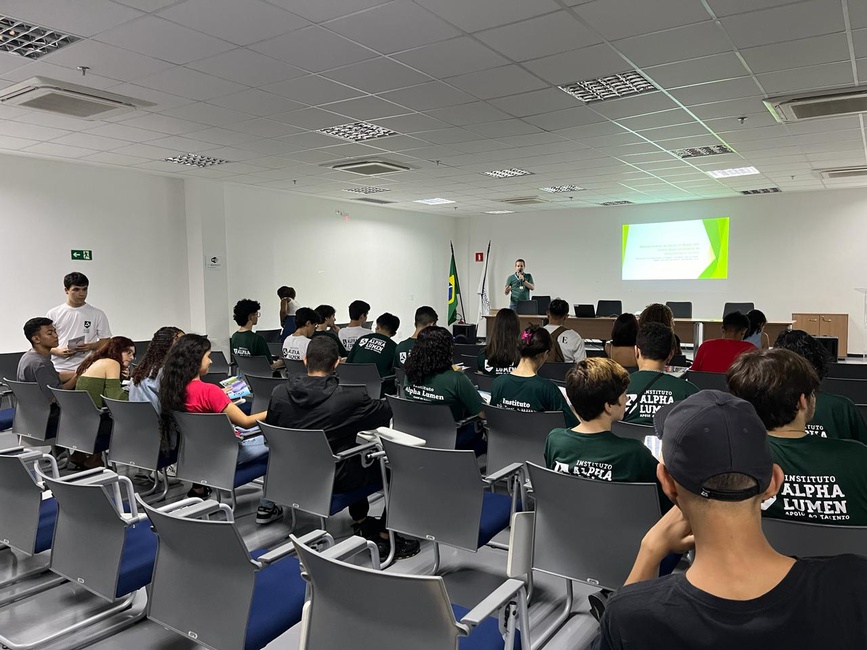 Palestra sobre pesquisa e monitoramento da seca no Brasil, pelo pesquisador do Cemaden, Marcelo Zeri, no Auditório do Cemaden, durante o Science Days.