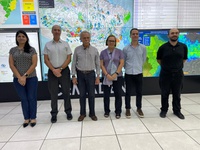 Cemaden recebe visita do deputado Ricardo Galvão, cientista e ex-diretor do INPE
