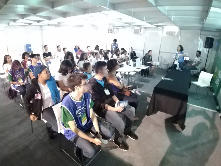SNCT-2019-Oficina-Marina-alunos.jpg