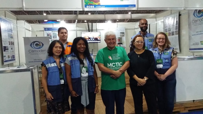 SNCT-2019-Visita-ministro-estande-22.10.2019.jpg