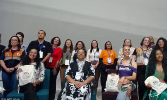 Foto Palestrantes da Roda de Conversa “Mulheres na Gestão de Risco de Desastres Vozes que Cuidam e Protegem”, debatem os aspectos inclusivos sobre os desafios de mulheres e de outras minorias - especialmente mulheres negras, indígenas e periféricas - na gestão de riscos de desastres no Brasil.