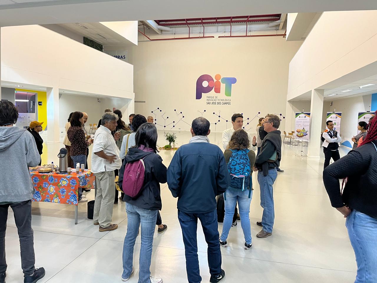 Seminário Sudeste PAB-Brasil, no Cemaden: chegada dos participantes