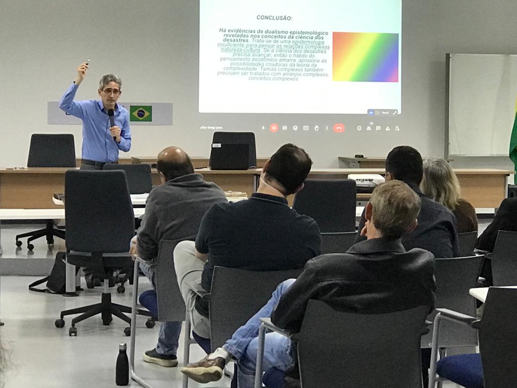 Foto  Defesa Renato Lacerda junho 2023 capa.jpg