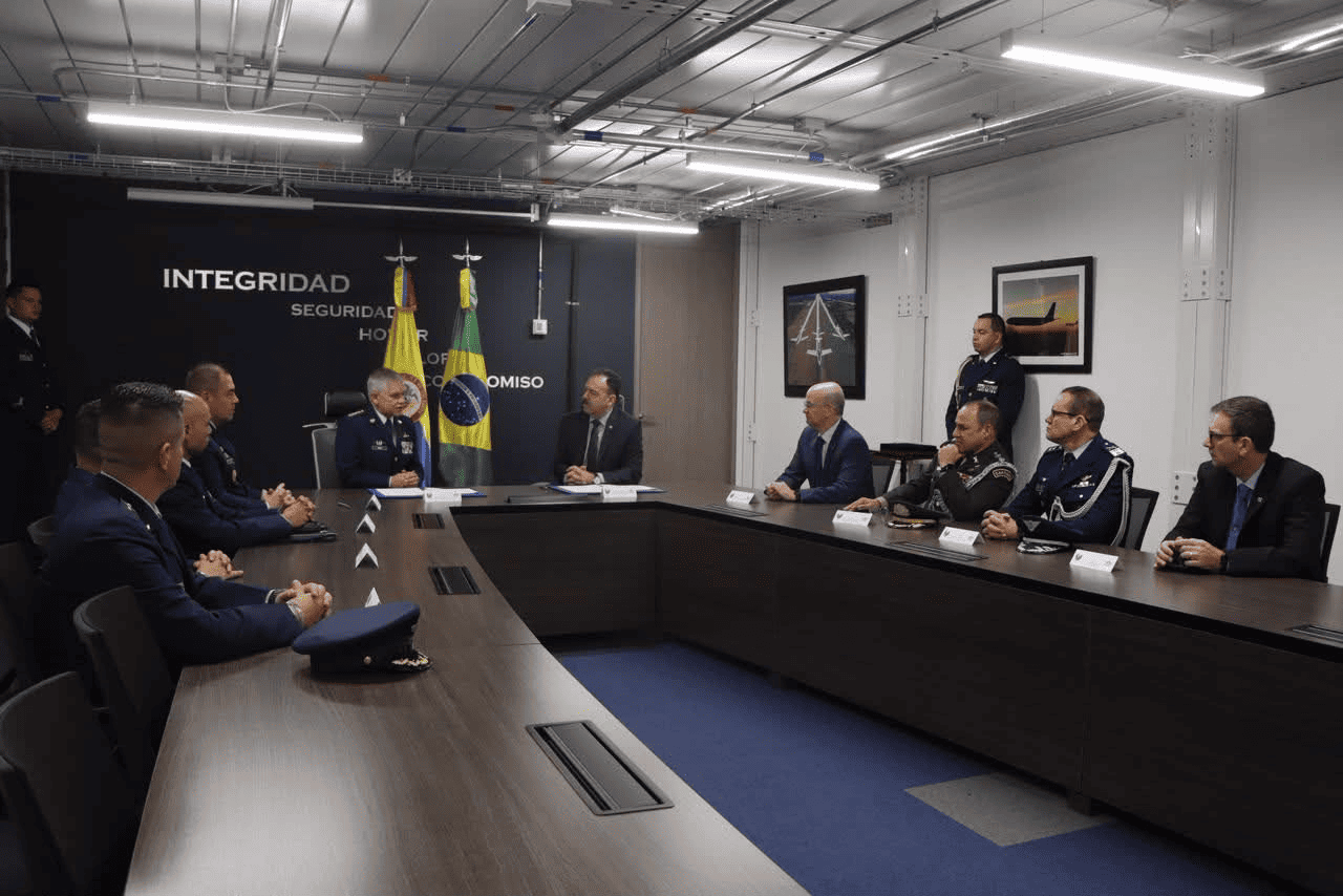 Comitiva brasil e colombia