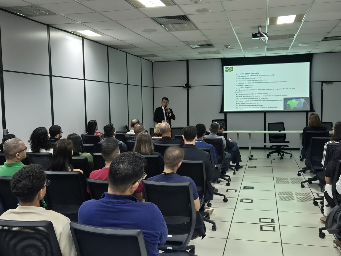 Seminário no Centro de Coordenação Geral em Brasília