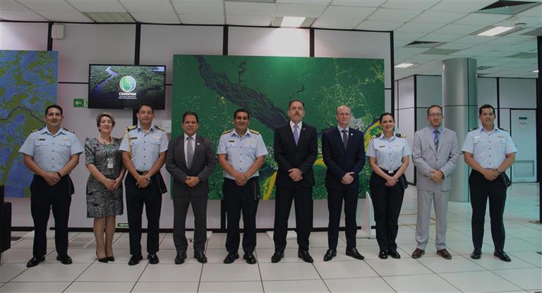 Censipam recebe Comitê Técnico da Força Aérea do Peru