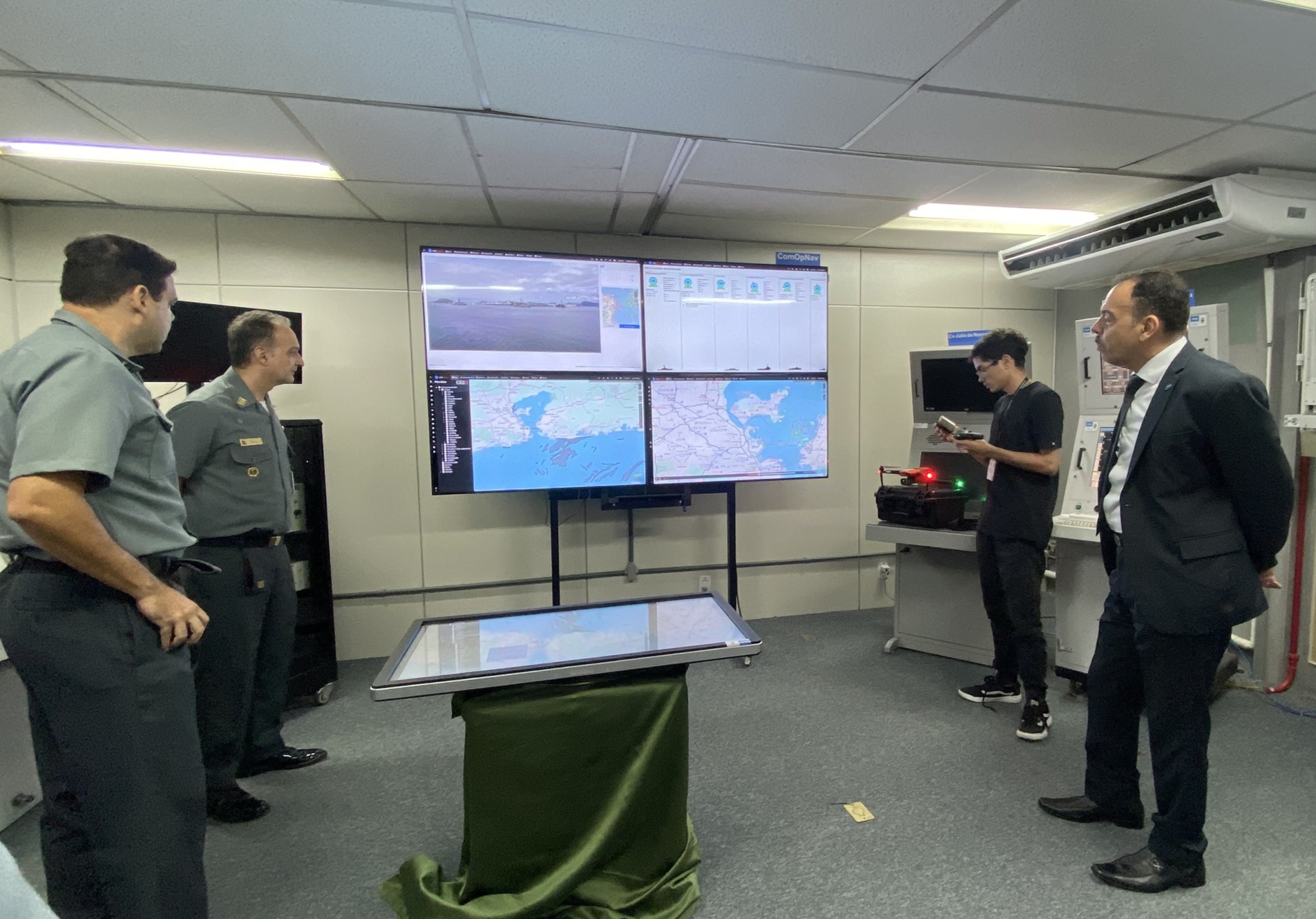 Diretor-Geral do CENSIPAM realiza visita técnica ao Centro Tecnológico da Marinha e ao Instituto de Pesquisa da Marinha no Rio de Janeiro