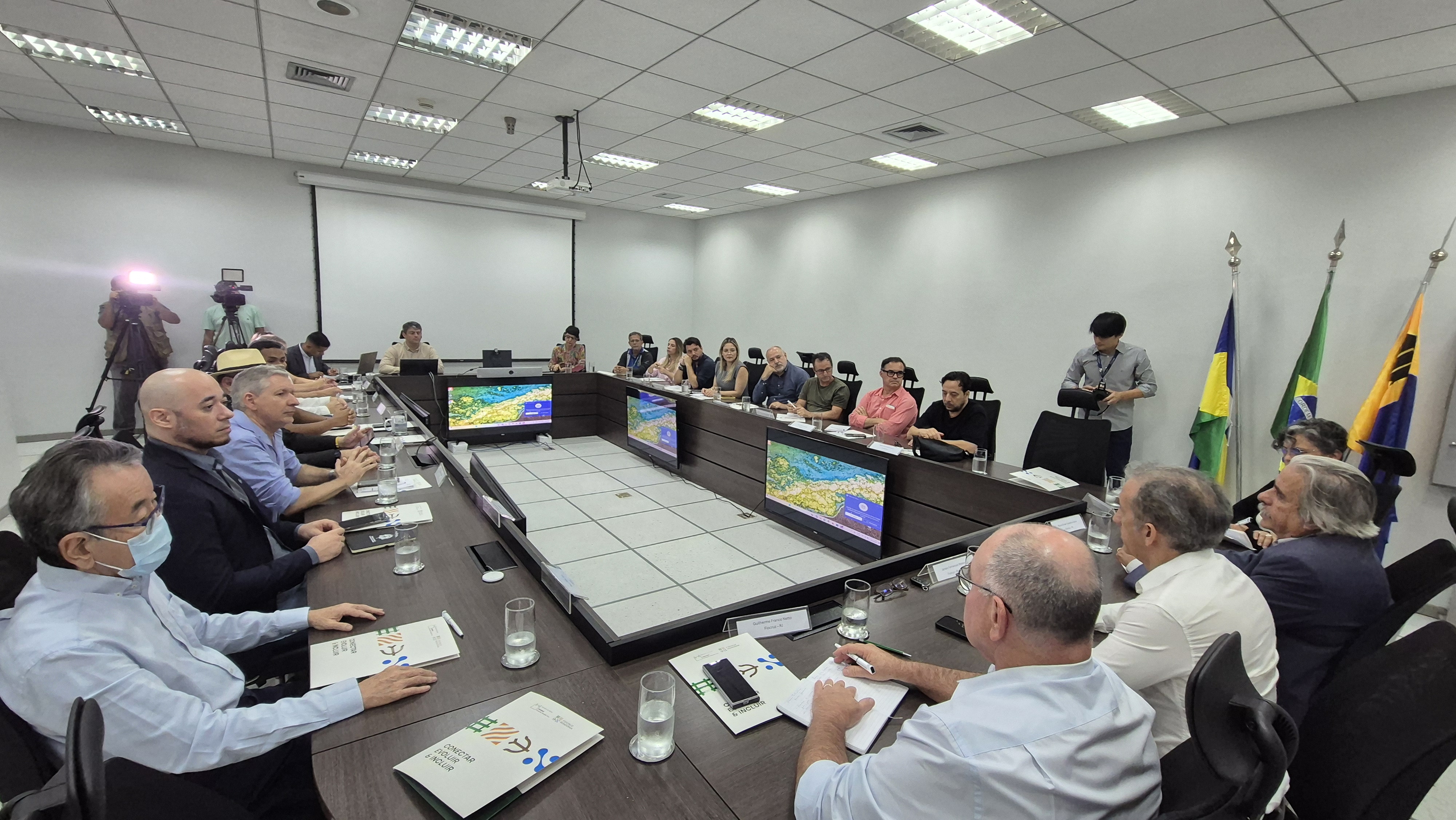 Fiocruz e Censipam debatem criação de Centro de Referência em Saúde e Clima na Amazônia