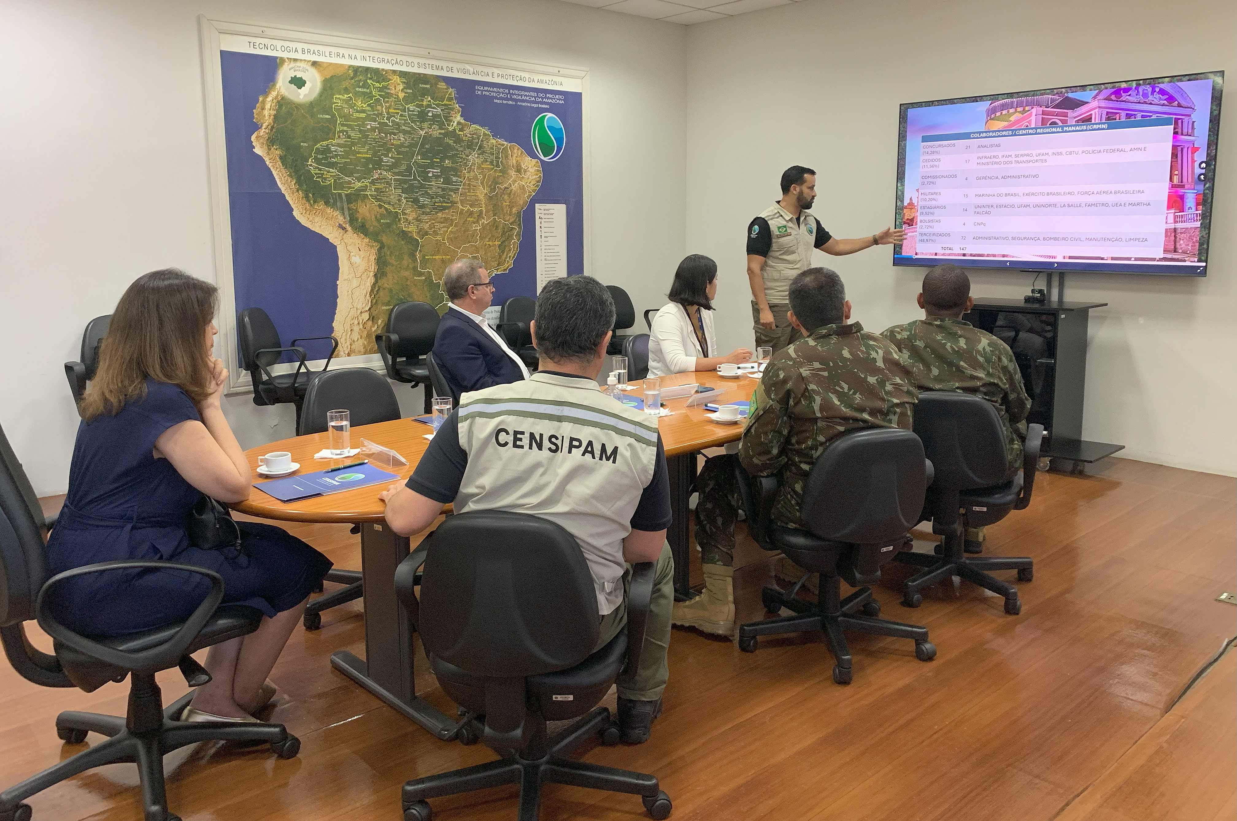 Secretária-Geral do Ministério da Defesa visita Centro Regional do CENSIPAM em Manaus e destaca papel estratégico da unidade na proteção da Amazônia