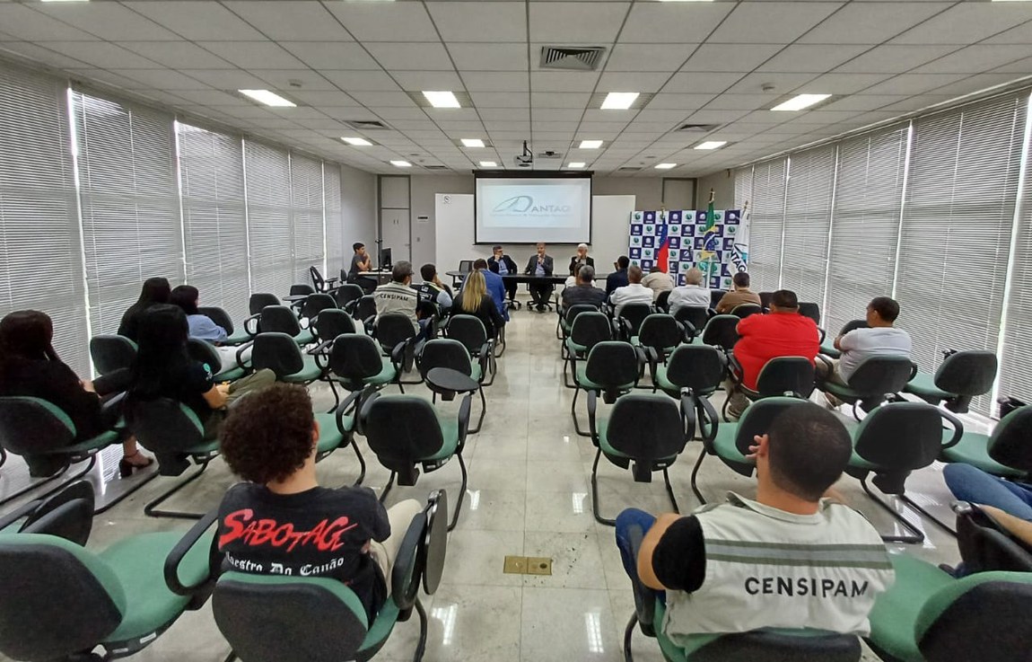 CR-MN recebe diretor-geral da ANTAQ e vice-presidente da ABANI.