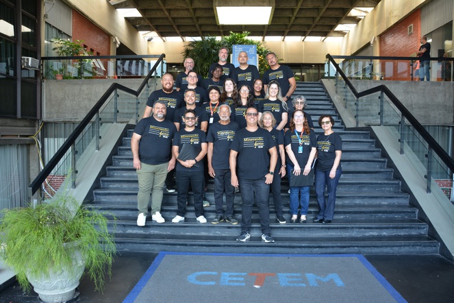 Coral Minerando Sons (CETEM)