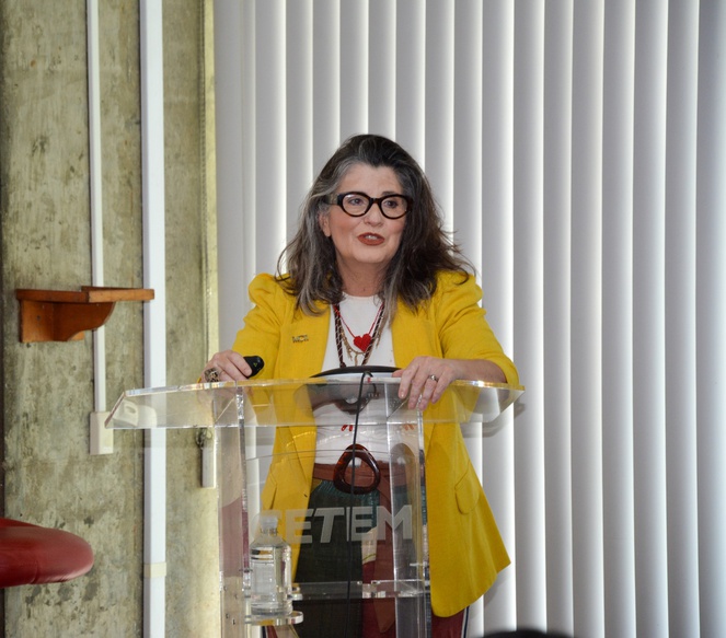 Sra. Verônica Goulart (MCTI)