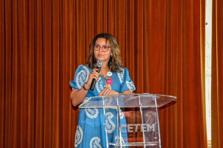 Silvia França (CETEM)