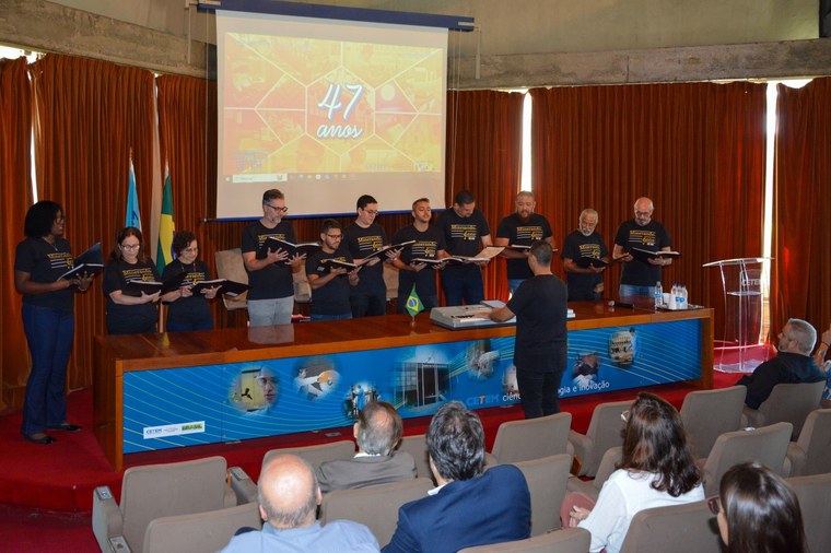 Coral Minerando Sons