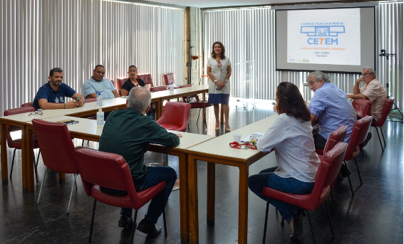 Reunião entre a direção do CETEM e do CETENE