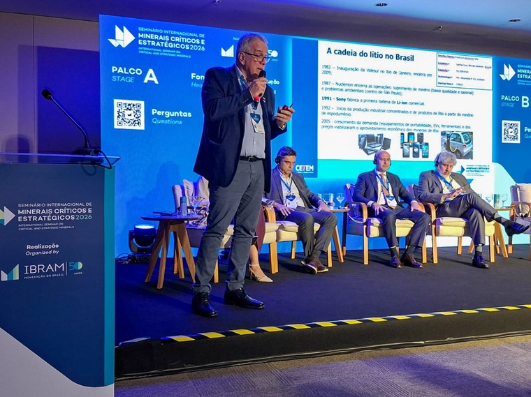 cetem-participa-seminario-internacional-minerais-criticos