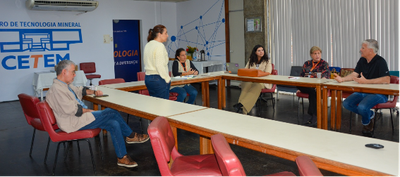 cetem-recebe-especialistas-embrapii-visita-acompanhamento-tecnico