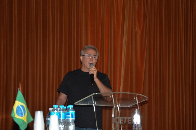 Arnaldo Alcover (COAMI - Coordenação de Análises Minerais)