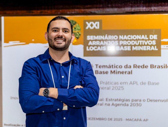 Kayrone Marvila de Almeida (CETEM)