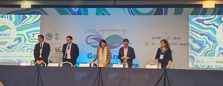 Lúcia Helena Xavier na I Conferência de Geologia e Mineração do Mercosul – GeoMinE 2025