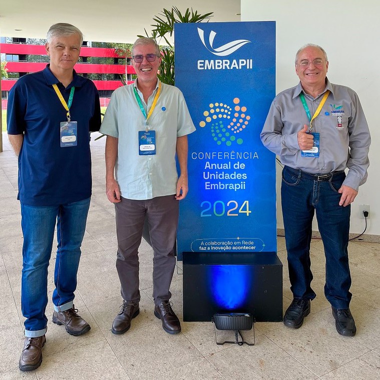 Marcello Biagi (representante da Unidade PROMEXBIO/CETEM), Hernani de Lima e José Medeiros (representantes da Unidade UFOP/Escola de Minas)