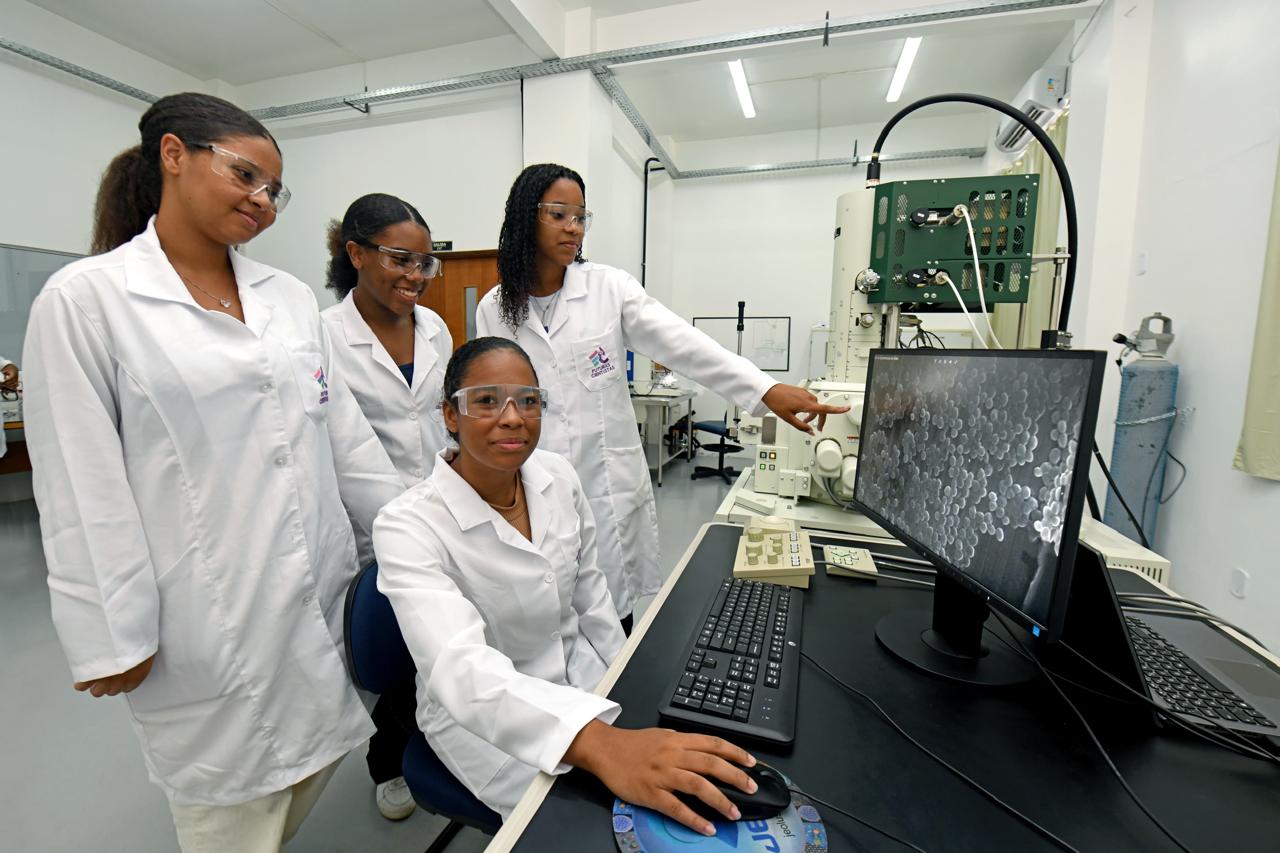 Futuras Cientistas abre 470 vagas gratuitas para a Imersão Científica 2027