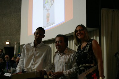 Iniciativa contou com a participação de 2,5 mil escolas públicas e privadas e recebeu mais de 12 mil trabalhos