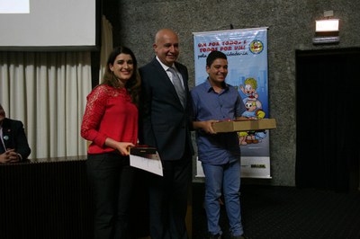 Iniciativa contou com a participação de 2,5 mil escolas públicas e privadas e recebeu mais de 12 mil trabalhos