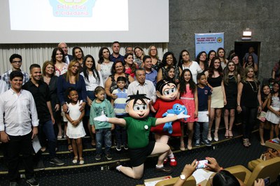 Iniciativa contou com a participação de 2,5 mil escolas públicas e privadas e recebeu mais de 12 mil trabalhos