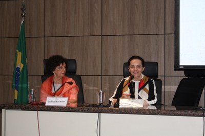 CGU apresenta experiência brasileira de combate à corrupção a estudantes estrangeiros