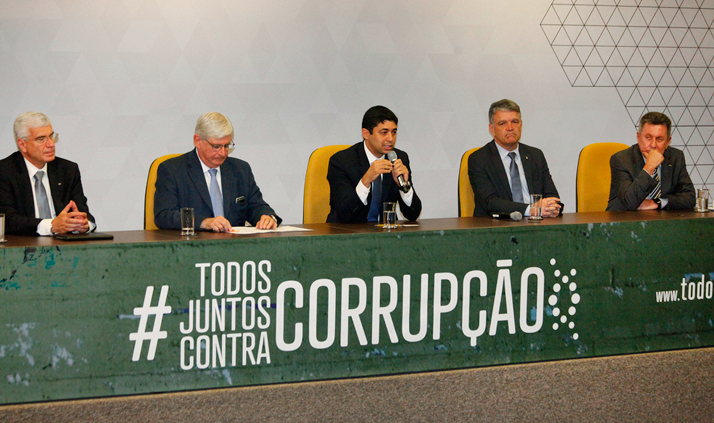 Ministro da CGU participa de lançamento de campanha de combate à corrupção endêmica
