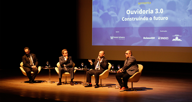 Ouvidorias debatem uso de novas tecnologias no relacionamento entre Estado e sociedade