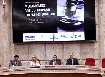 CGU, AGU e TRF4 debatem novos mecanismos anticorrupção 