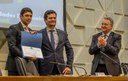 Wagner Rosário recebe diploma de mérito por destaque na área de combate à corrupção