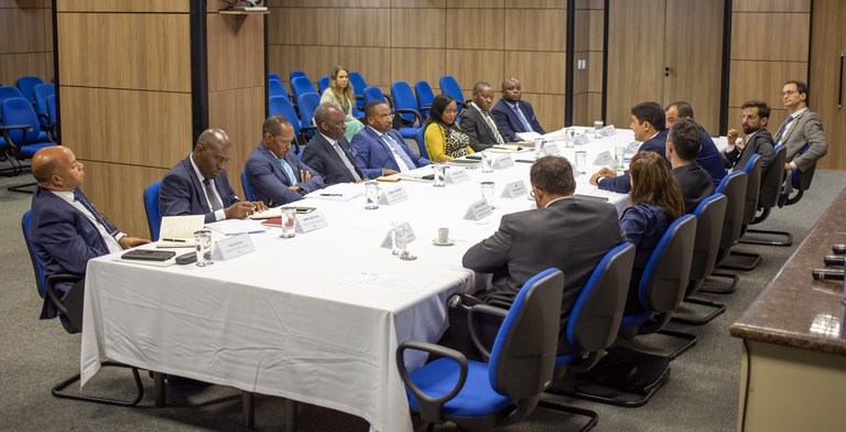 Delegação angolana visita CGU para conhecer mecanismos anticorrupção