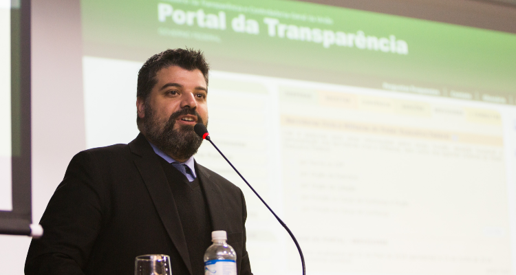 Diretor de Transparência da CGU recebe Prêmio Espírito Público