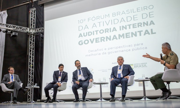 Ministro da CGU participa de abertura do 10º Fórum Brasileiro de Auditoria Governamental