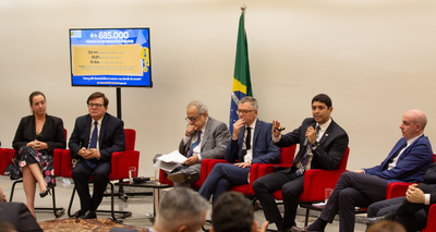 Ministro da CGU profere conferência magna em curso nacional sobre corrupção