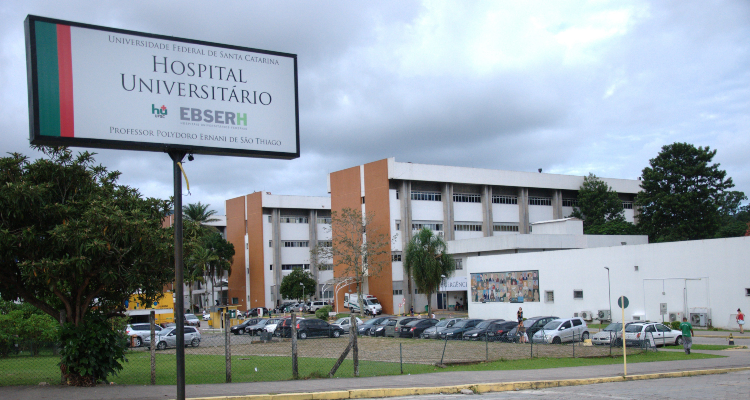 CGU cassa aposentadoria de médico do Hospital Universitário de Santa Catarina