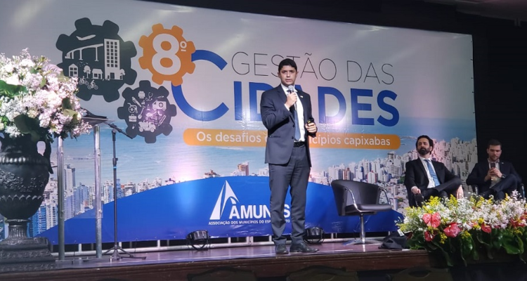 Ministro da CGU participa do 8º Congresso Gestão das Cidades no Espírito Santo