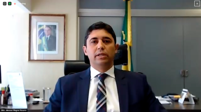 Transparência permitiu cidadãos ajudarem a fiscalizar uso do dinheiro público usado na pandemia, afirma ministro da CGU