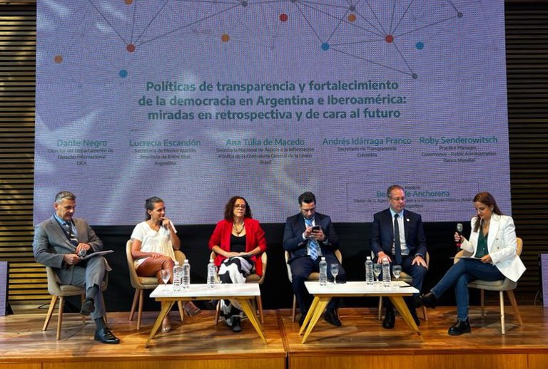 CGU representa Brasil em reunião da Rede de Transparência e Acesso à Informação