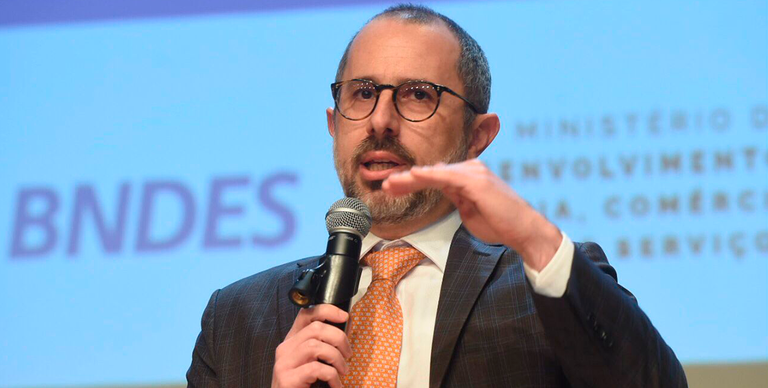 Em evento no BNDES, ministro da CGU defende segurança jurídica para transição ecológica e para a economia digital
