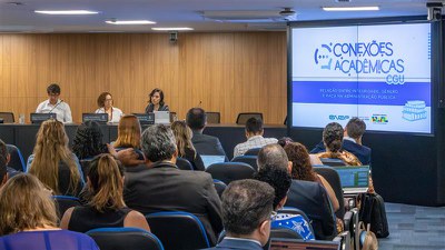 Conexões acadêmicas CGU discute relação entre integridade, gênero e raça na administração publica