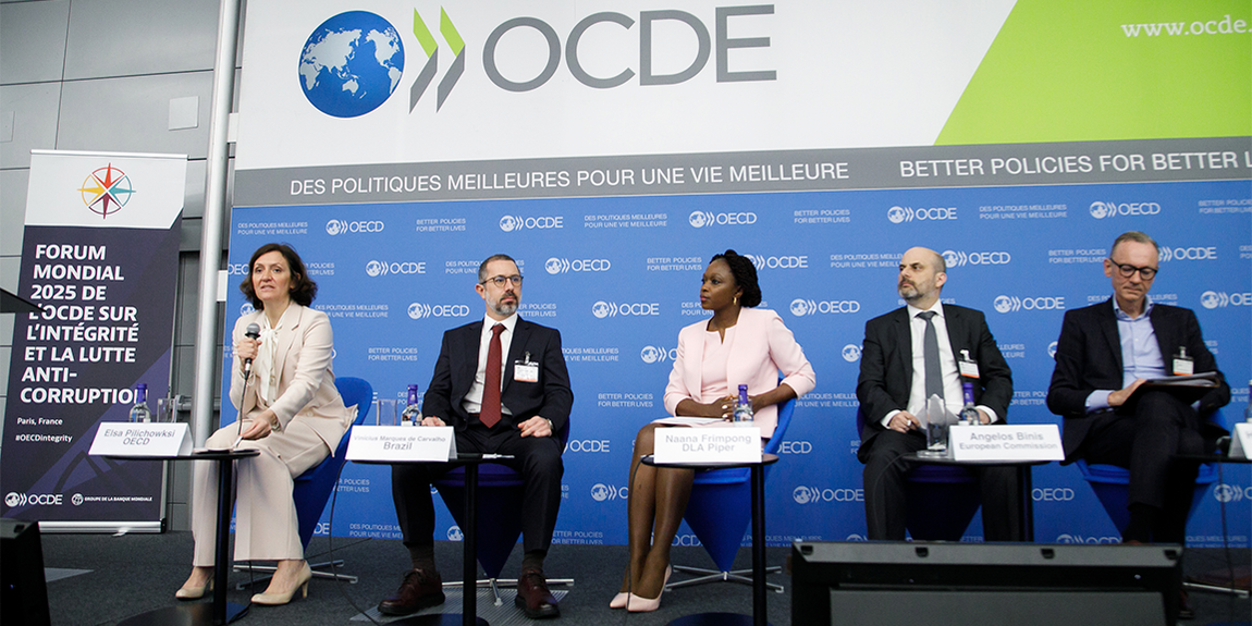 Durante o Fórum Global de Integridade e Anticorrupção 2025, em Paris, Vinícius de Carvalho destacou o programa Empresa Pró-Ética e o Plano de Integridade da Controladoria