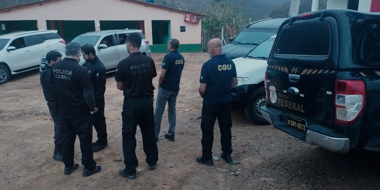 CGU-e-Polícia-Federal-deflagram-operação-contra-desvio-de-recursos-públicos-da-saúde,-educação-e-assistência-social-em-município-da-Bahia.jpg